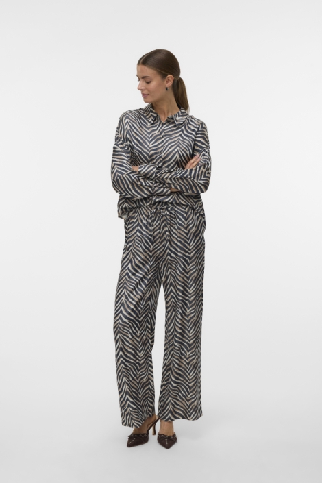 Vero Moda zwarte dames broek | Model