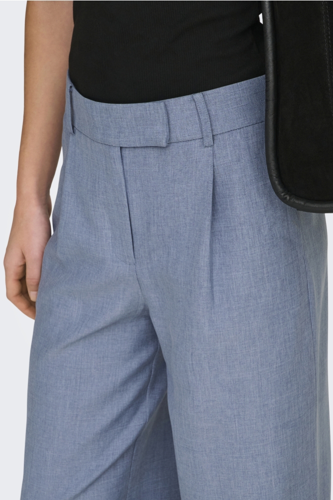 Only blauwe dames broek | Close up