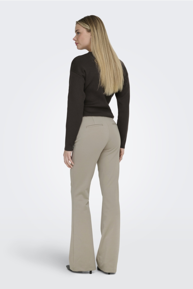 Only zand dames broek | Model achteraanzicht
