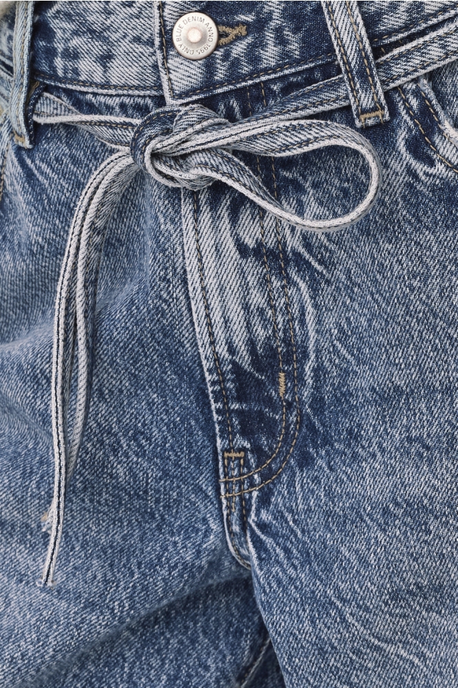 Only blauwe dames jeans | Close up