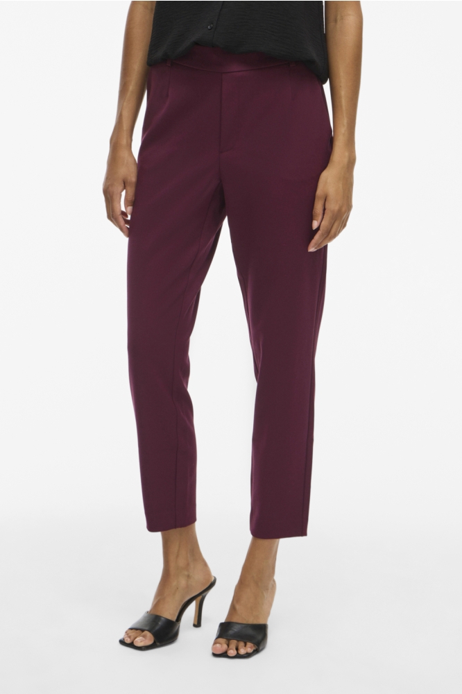 Vila bordeaux dames broek | Model vooraanzicht