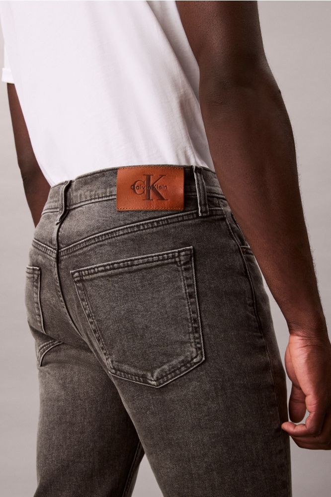 Calvin Klein grijze heren jeans | Close up