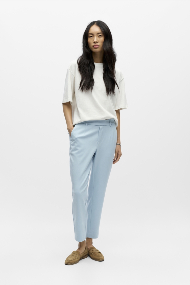 Object blauwe dames broek | Model