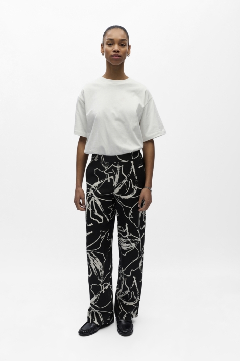 Object zwarte dames broek | Model