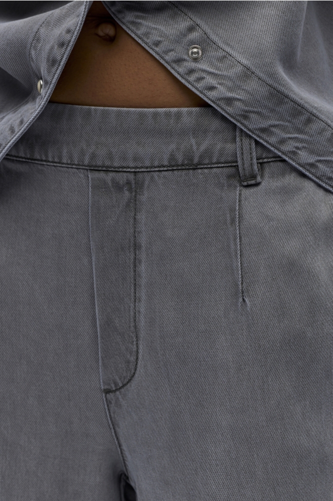 Object grijze dames broek | Close up