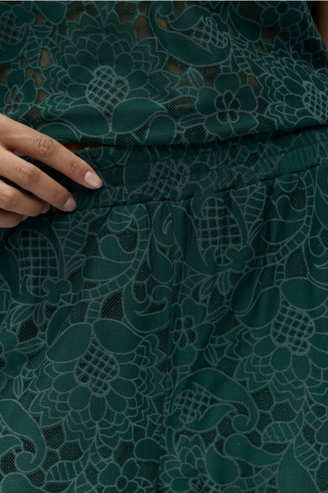 Object groene dames broek | Close up