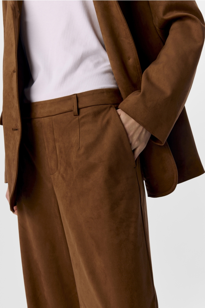 Object bruine dames broek | Close up