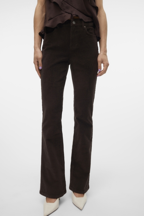 Vero Moda bruine dames jeans | Model vooraanzicht