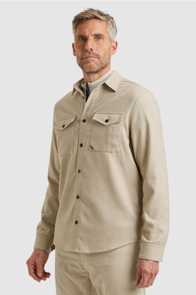 Vanguard beige heren overhemd | Model zijaanzicht