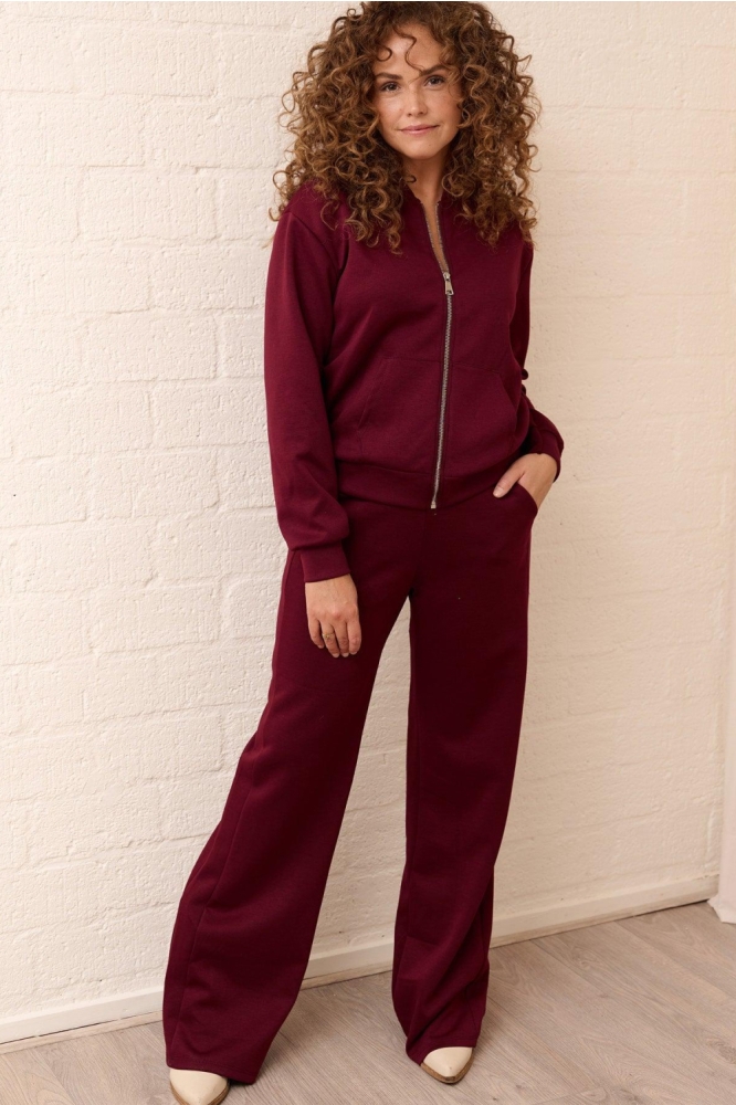 FOS Amsterdam bordeaux dames broek | Model
