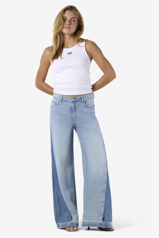 Noisy may blauwe dames jeans | Model