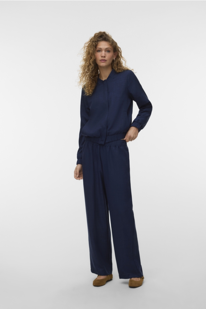Vero Moda blauwe dames broek | Model