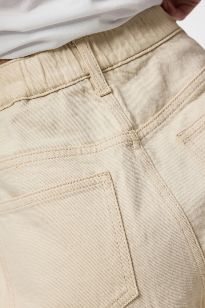 Pieces ecru dames jeans | Close up