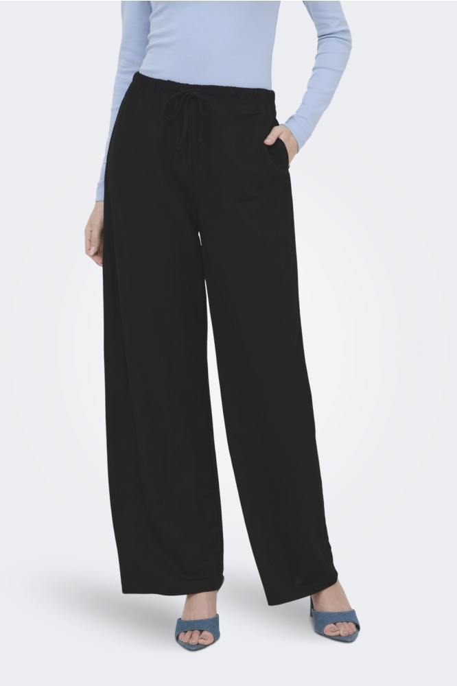 Jacqueline de Yong zwarte dames broek | Model vooraanzicht