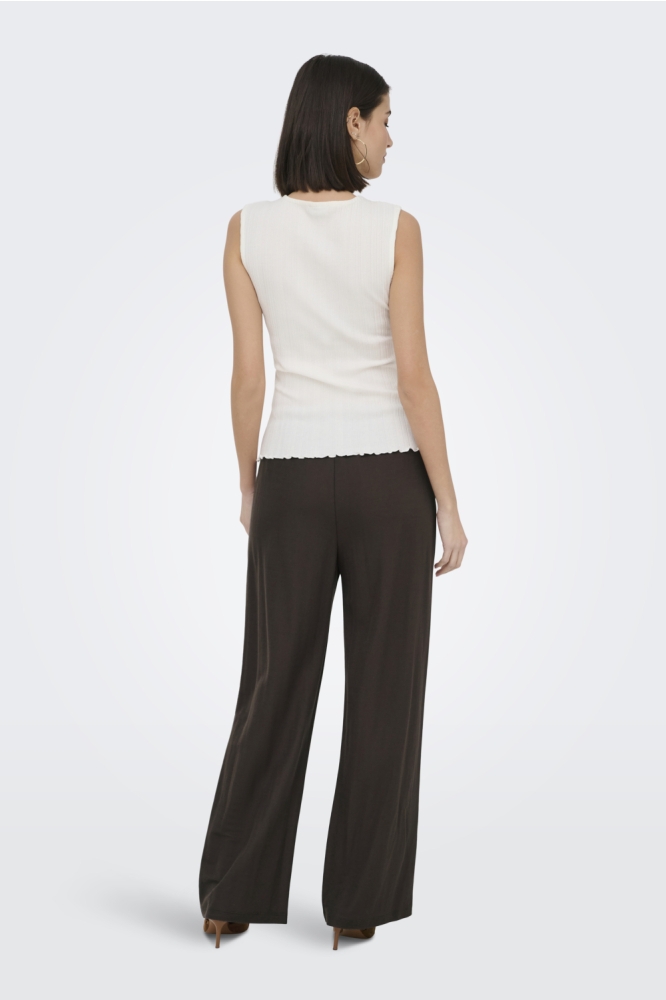 Jacqueline de Yong bruine dames broek | Model achteraanzicht