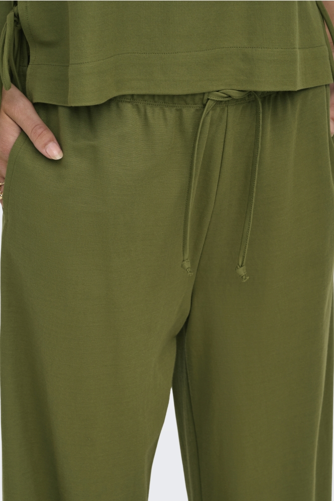 Jacqueline de Yong groene dames broek | Close up