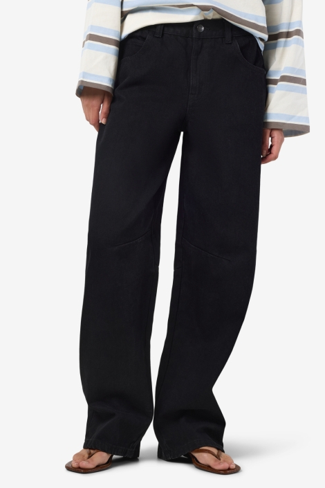 Noisy may zwarte dames jeans | Model vooraanzicht