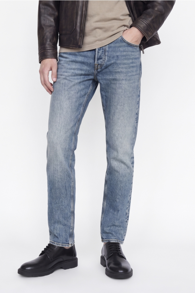 Jack & Jones blauwe heren jeans | Model vooraanzicht