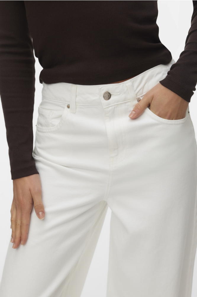 Vero Moda witte dames jeans | Close up