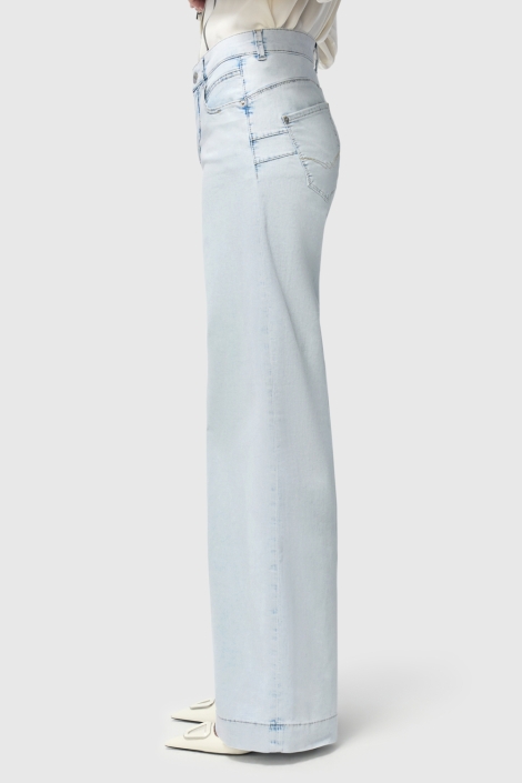 Mac blauwe dames jeans | Model zijaanzicht