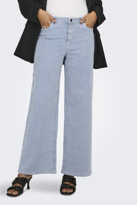 Only blauwe dames broek | Model vooraanzicht