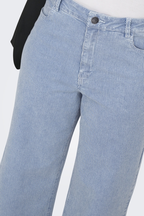 Only blauwe dames broek | Close up