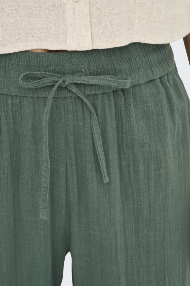 Only groene dames broek | Kleurstaal