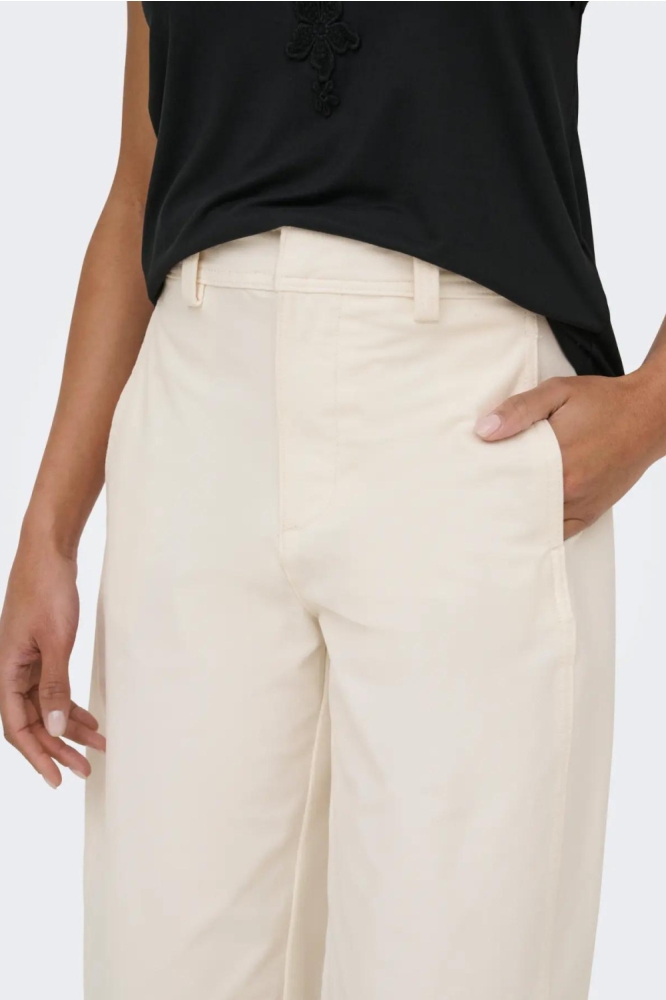 Only beige dames broek | Close up