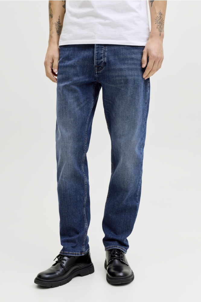 Jack & Jones blauwe heren jeans | Model vooraanzicht