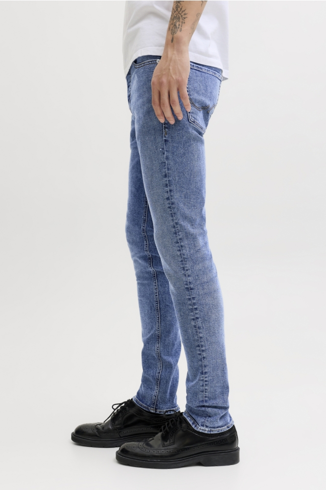 Jack & Jones blauwe heren jeans | Model zijaanzicht