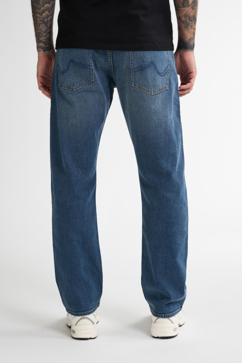 Petrol Industries blauwe heren jeans | Model achteraanzicht