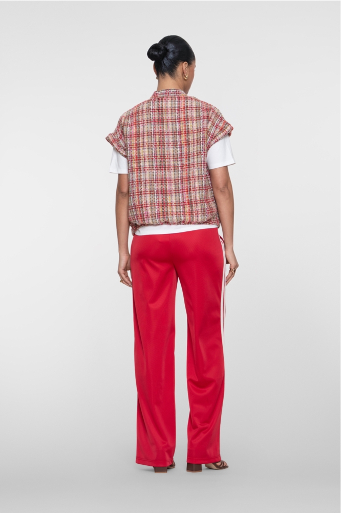 Geisha rode dames broek | Model achteraanzicht