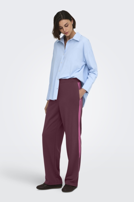 Only bordeaux dames broek | Model vooraanzicht