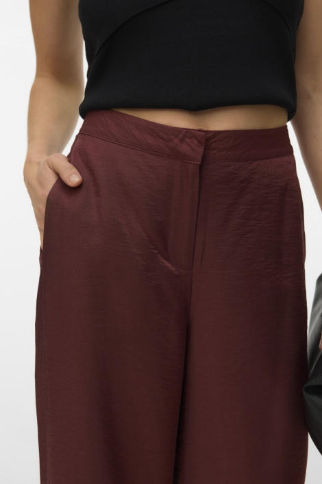 Vero Moda bordeaux dames broek | Close up