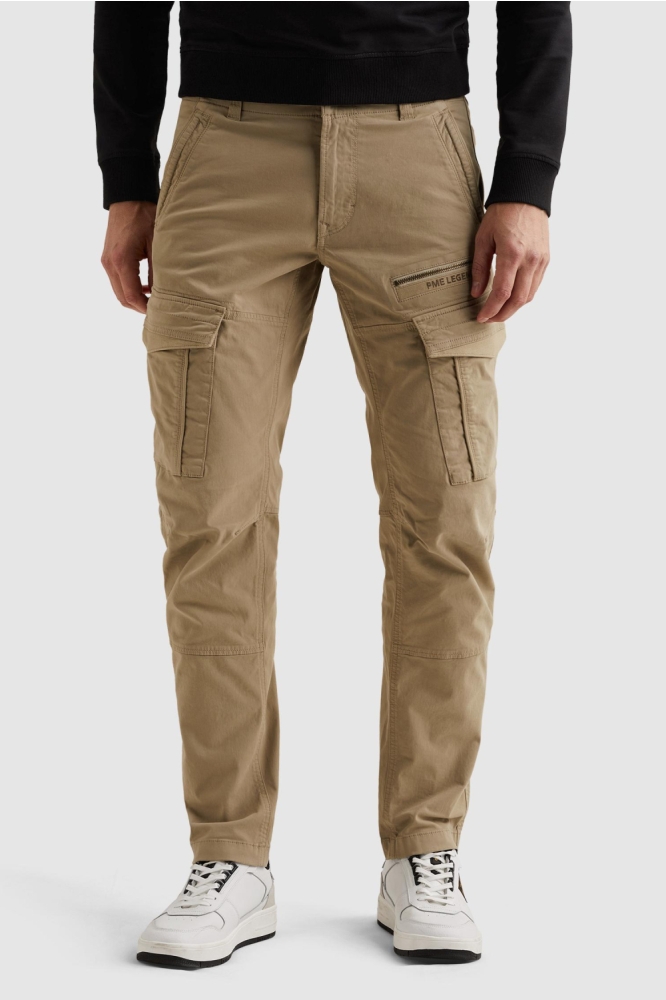 PME legend beige heren broek | Model vooraanzicht