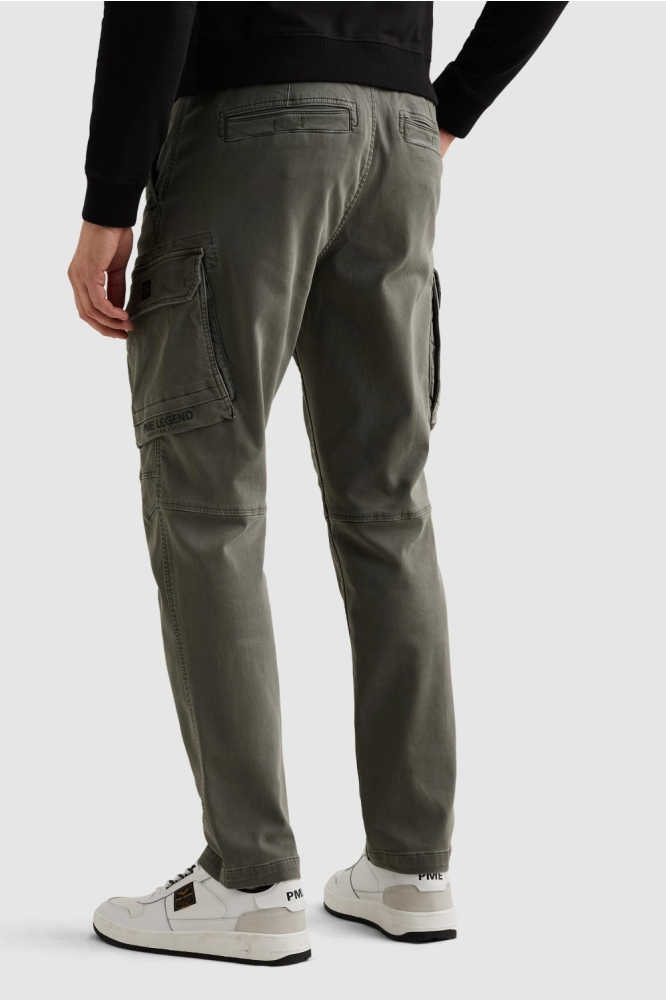 PME legend groene heren broek | Model achteraanzicht