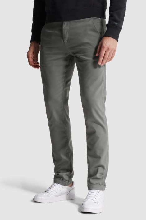 Cast Iron grijze heren broek | Model zijaanzicht