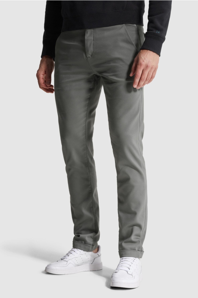 Cast Iron grijze heren broek | Model zijaanzicht