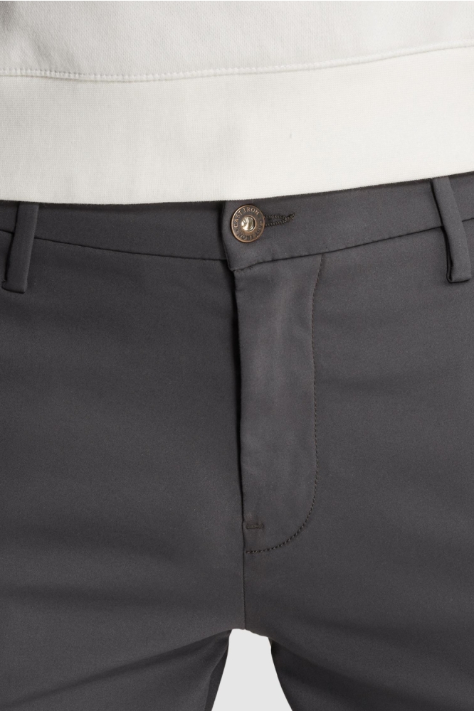 Cast Iron grijze heren broek | Close up