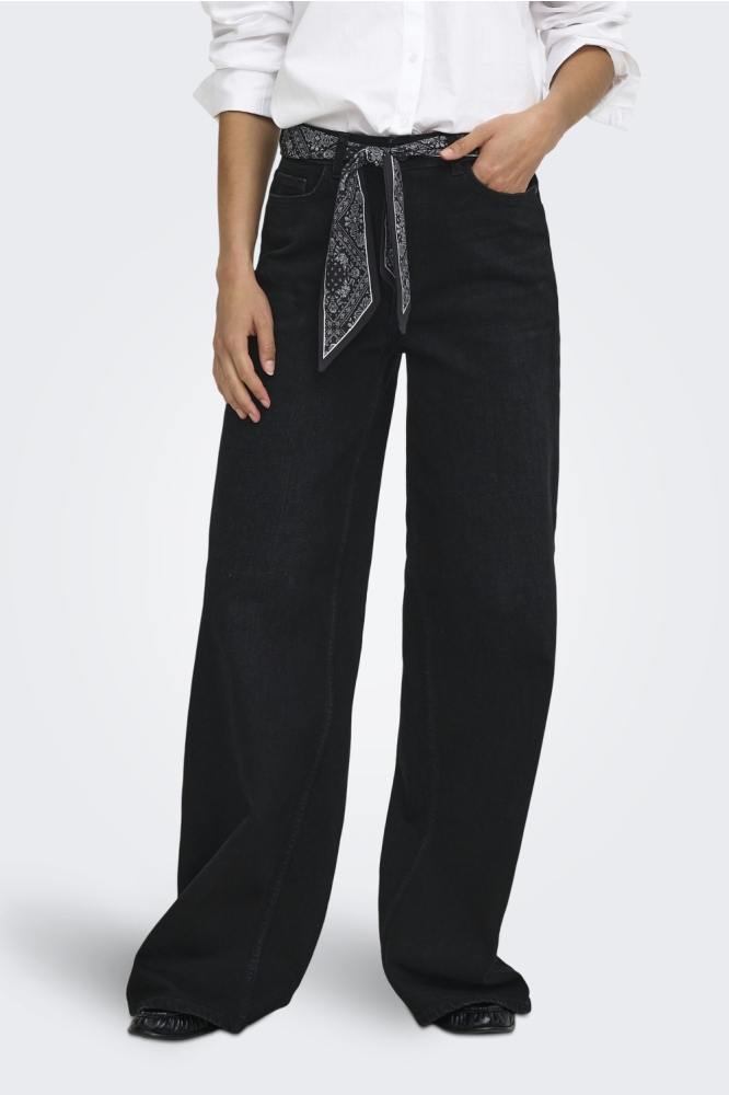 Jacqueline de Yong zwarte dames jeans | Model vooraanzicht