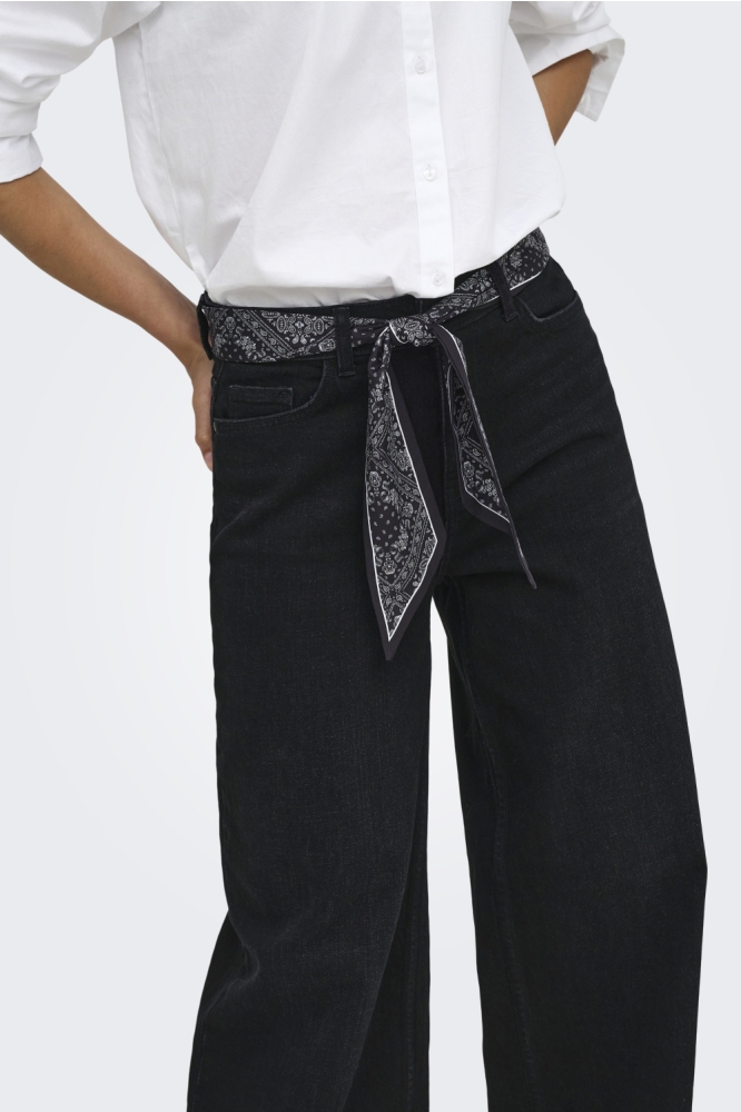 Jacqueline de Yong zwarte dames jeans | Kleurstaal