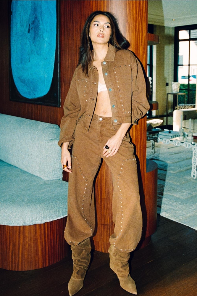 Refined Department bruine dames jeans | Sfeerbeeld, In situatie