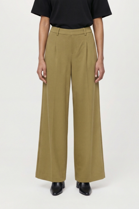 Object groene dames broek | Model
