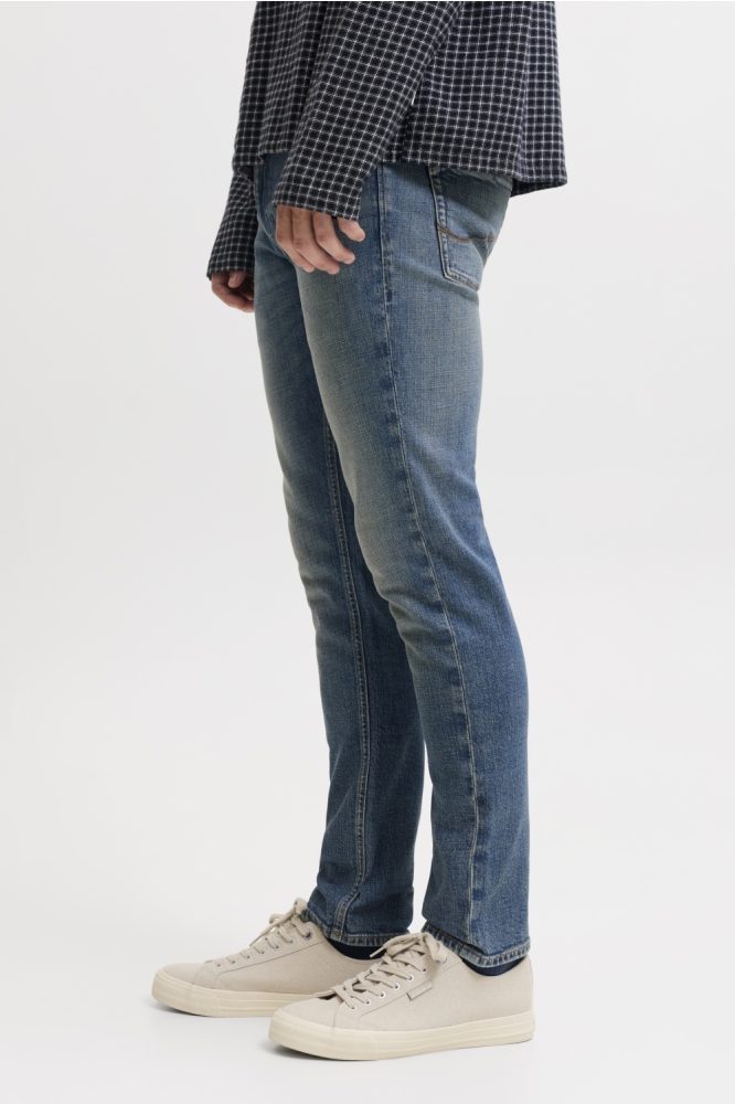 Jack & Jones blauwe heren jeans | Model zijaanzicht
