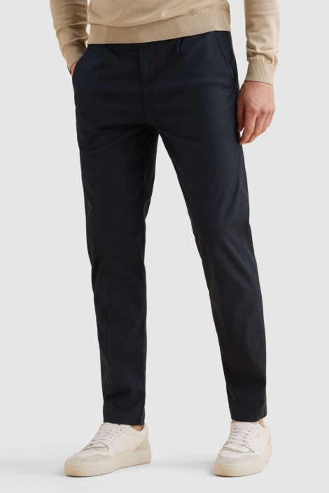 Vanguard blauwe heren broek | Model zijaanzicht