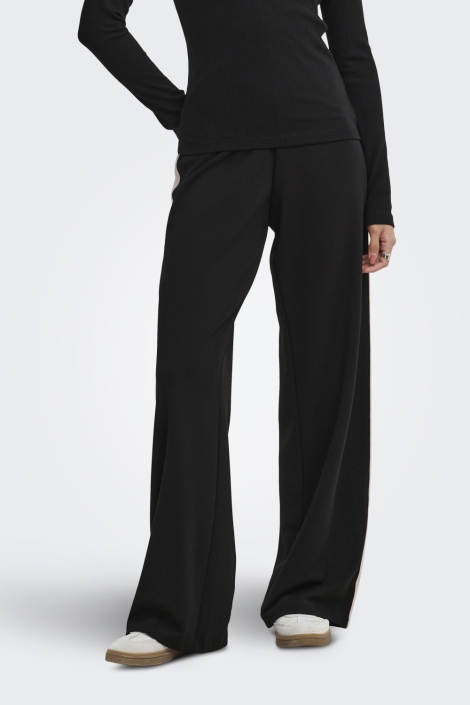 Jacqueline de Yong zwarte dames broek | Model