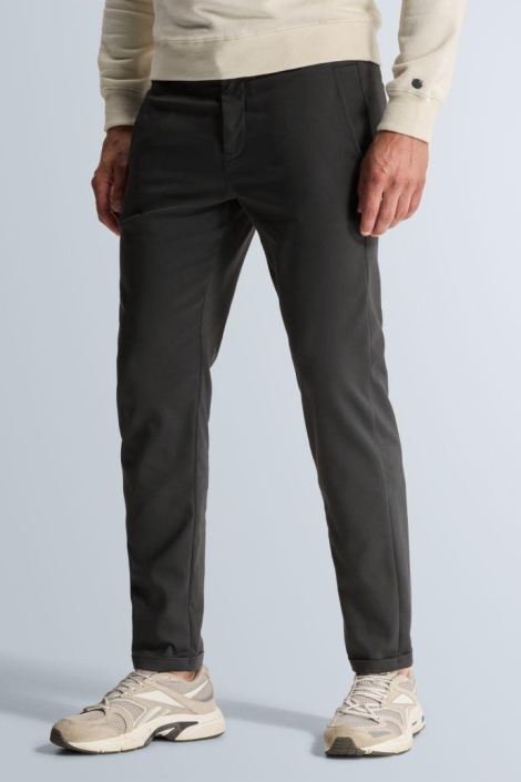 Cast Iron blauwe heren broek | Model vooraanzicht