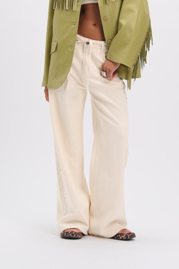 Refined Department Jeans PAYTON RELAXED STUDS DENIM R2603178946 003 CREAMY WHITE