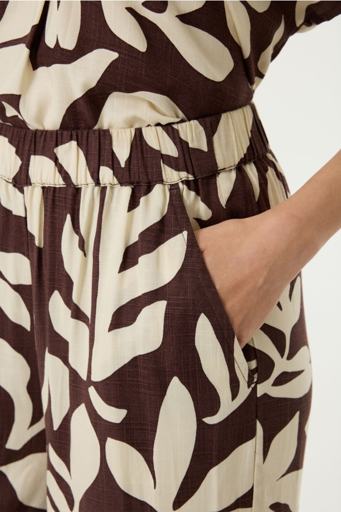 Garcia bruine dames broek | Close up