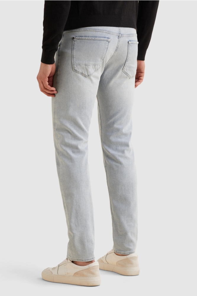 Vanguard blauwe heren jeans | Model achteraanzicht